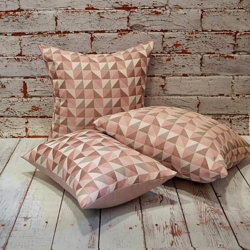 картинка декоративная подушка (чехол) TRINGLE от интернет магазина