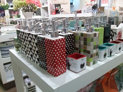 картинка дозатор CUBE PUMP POLKADOT от интернет магазина